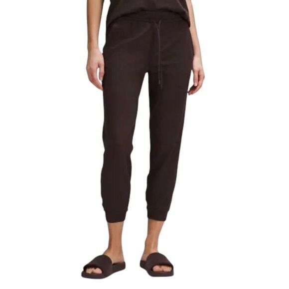 Lululemon Soft Jersey Classic-Fit Mid-Rise Jogger *Espresso - Picture 9 of 12